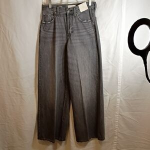 Universal Thread Charcoal Super Wide Leg Flare Jeans, Button Closure Size 2